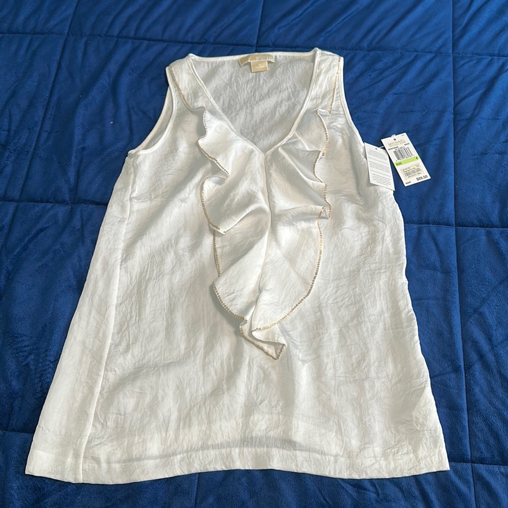 Brand new Michael Michael Kors white top, size 4. So gorgeous for summer.
